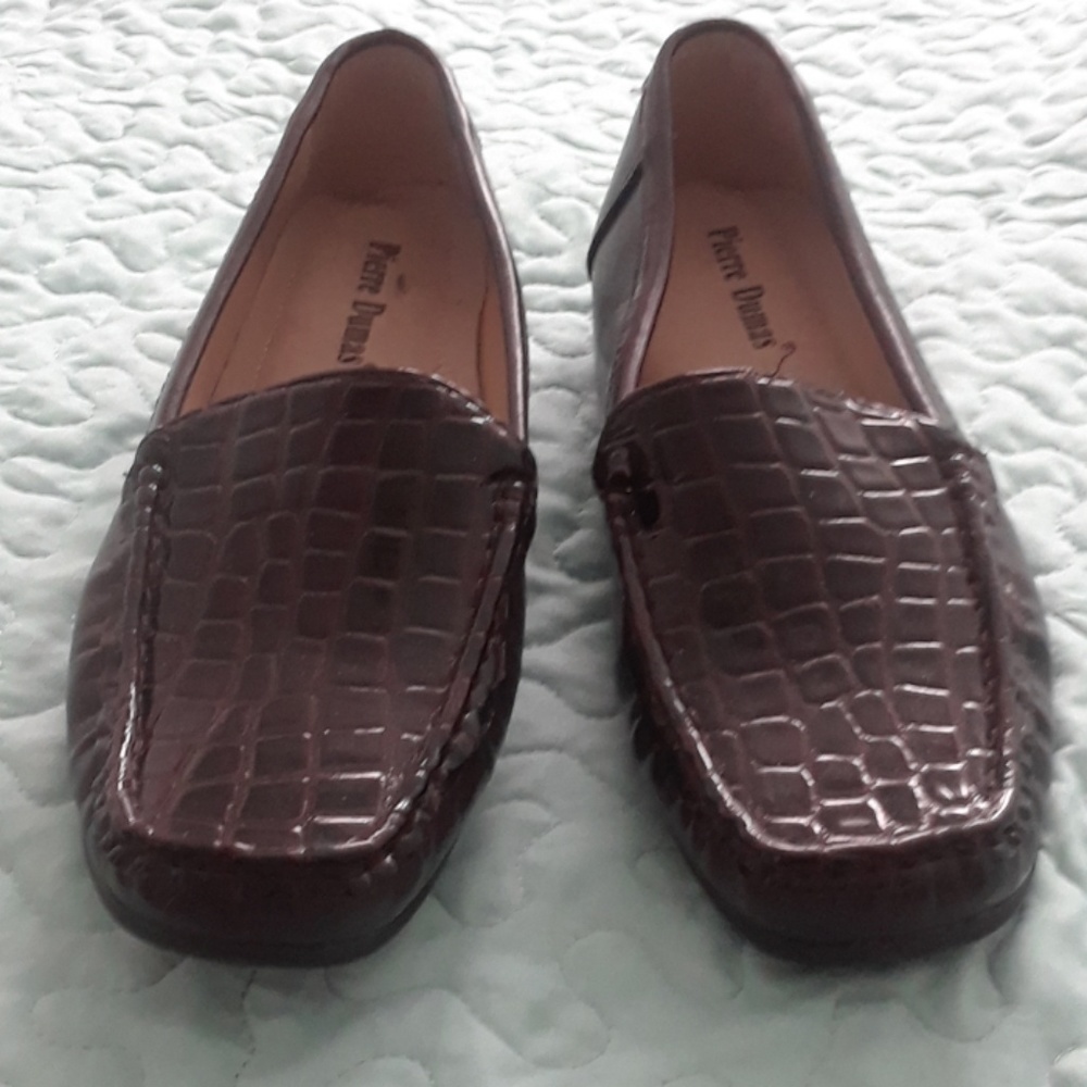 Ladies shoes